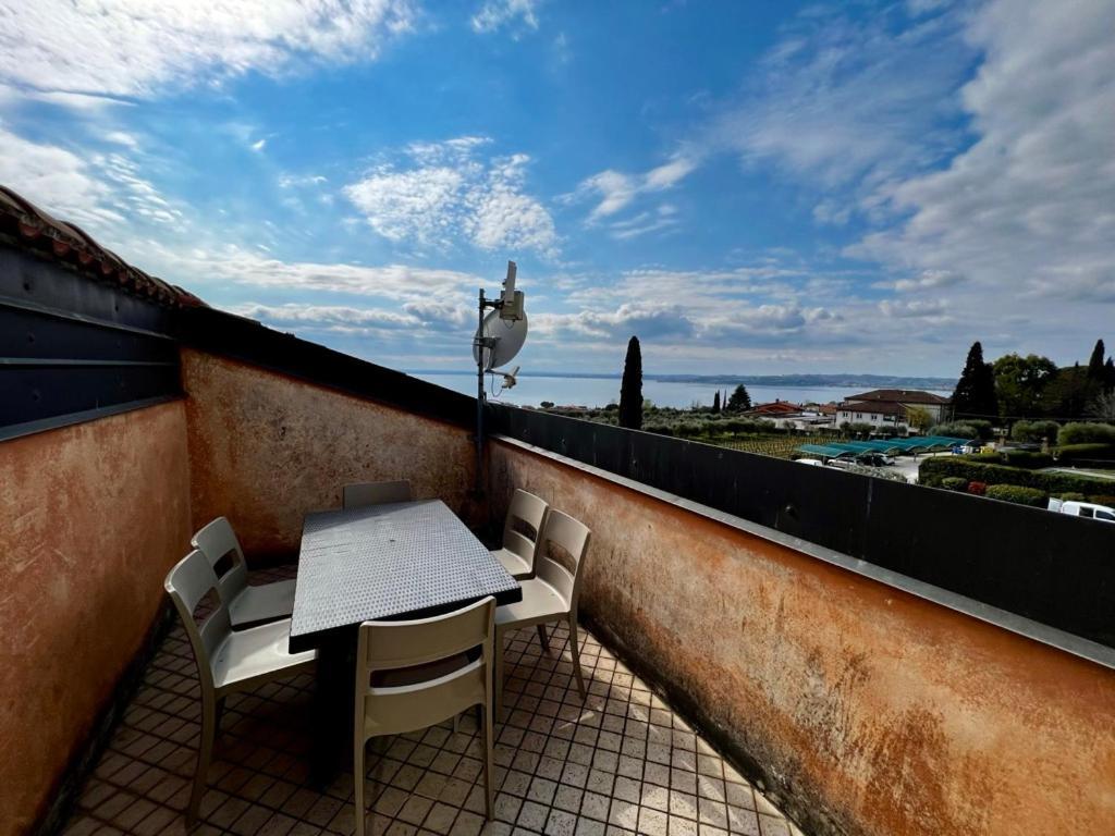Residence Corte Ferrari -Ciao Vacanze- Moniga del Garda Kültér fotó
