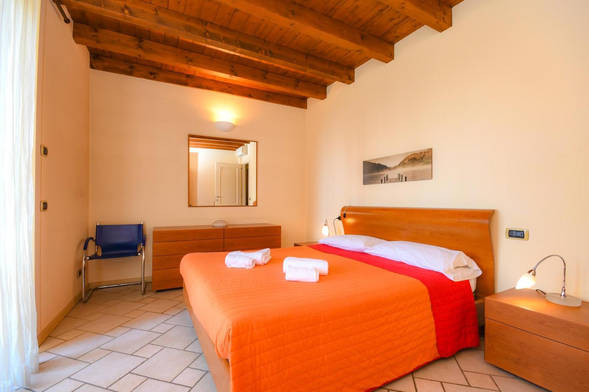 Residence Corte Ferrari -Ciao Vacanze- Moniga del Garda Szoba fotó