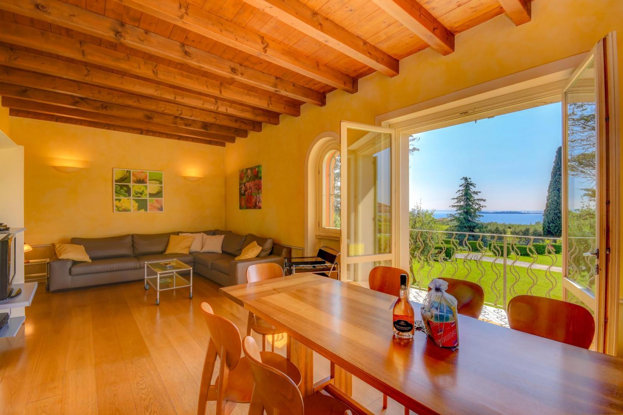 Residence Corte Ferrari -Ciao Vacanze- Moniga del Garda Szoba fotó