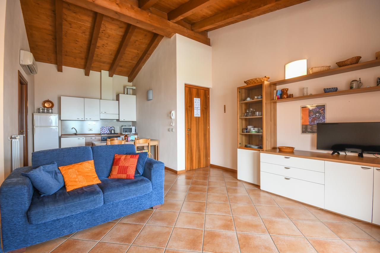 Residence Corte Ferrari -Ciao Vacanze- Moniga del Garda Kültér fotó