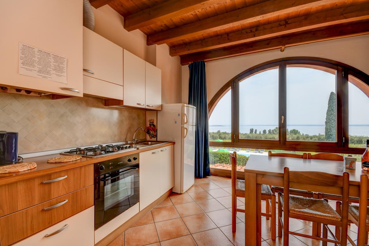 Residence Corte Ferrari -Ciao Vacanze- Moniga del Garda Kültér fotó